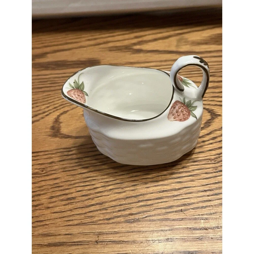 Coalport Bone China 3-Piece Set 'STRAWBERRY BASKET' w/SUGAR BOWL & CREAMER - Picture 5 of 8